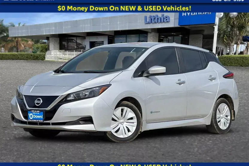 2018 Nissan Leaf S photo 1
