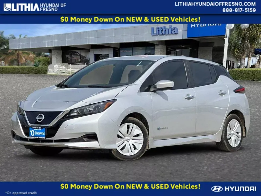 2018 Nissan Leaf S photo 1
