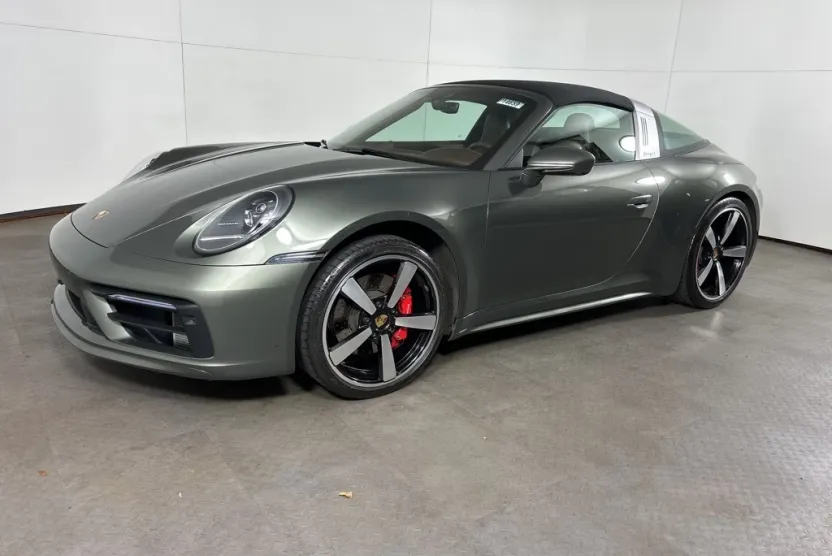 2022 Porsche 911 Targa 4S photo 1