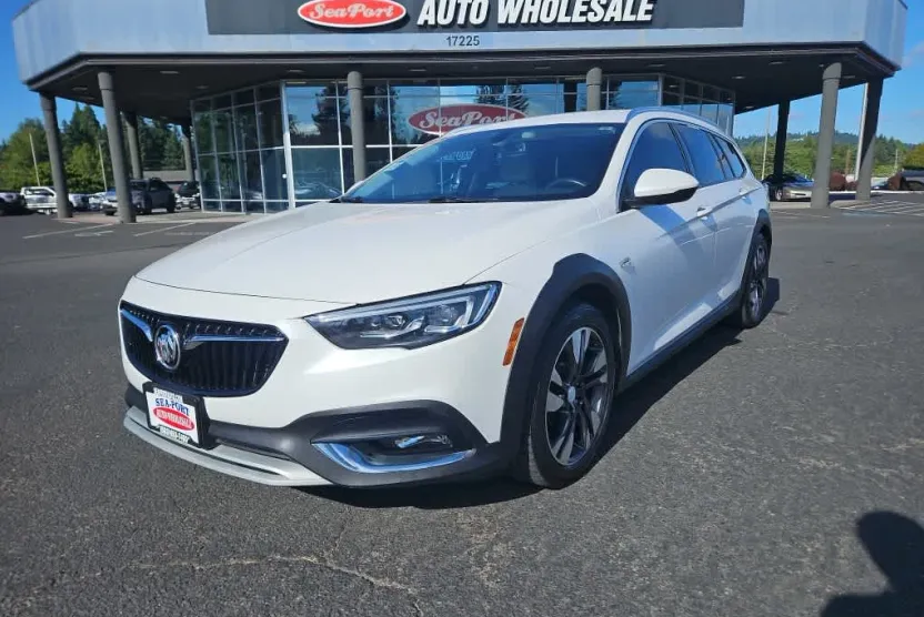 2019 Buick Regal TourX Preferred photo 1