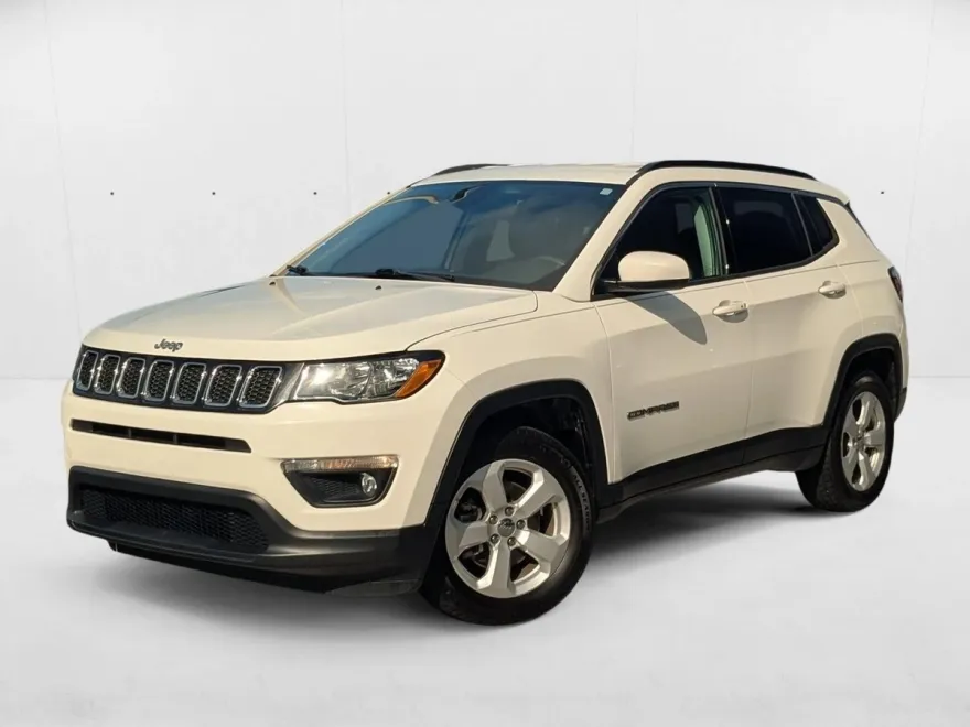 2018 Jeep Compass Latitude photo 1