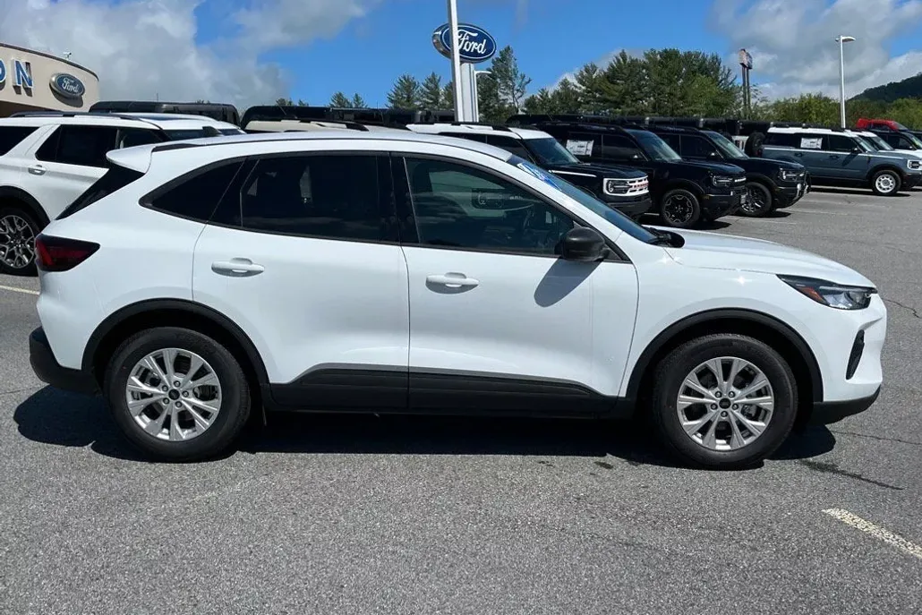 2025 Ford Escape Active photo 1