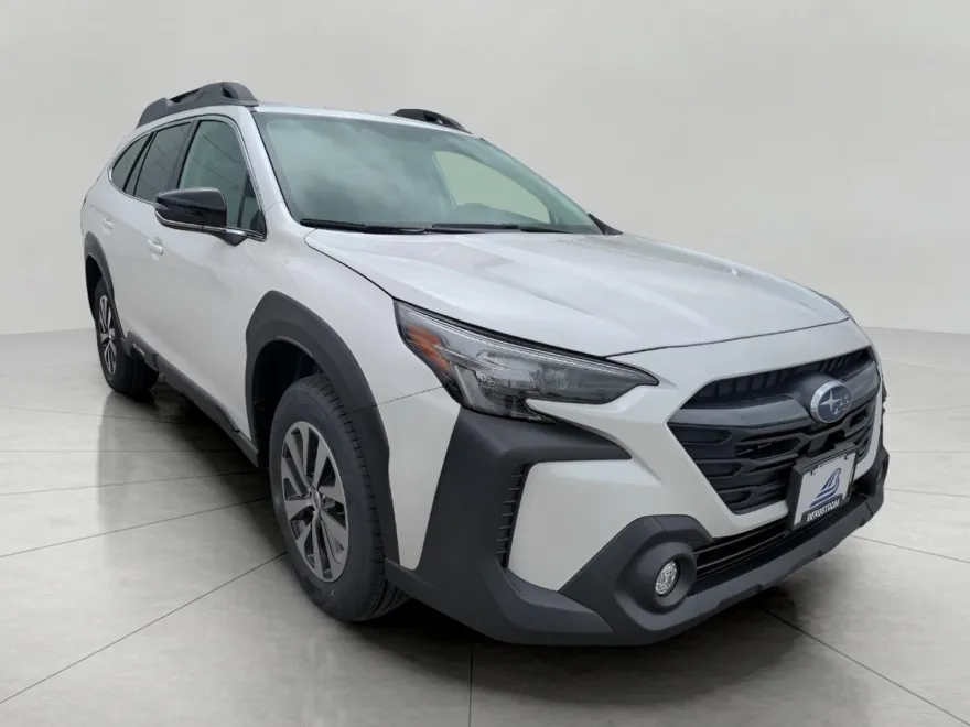 2025 Subaru Outback Premium photo 1