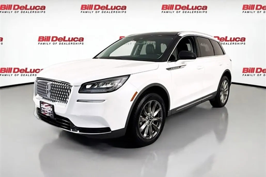 2021 Lincoln Corsair Standard photo 1