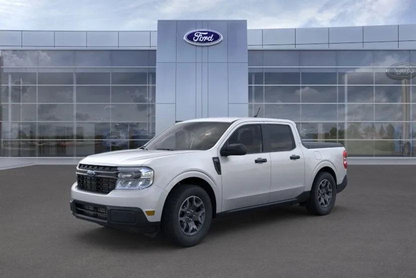 2024 Ford Maverick XLT photo 1