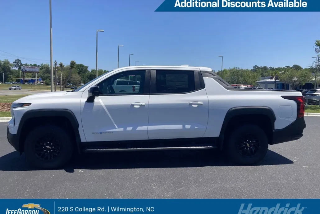 2024 Chevrolet Silverado EV Work Truck photo 1