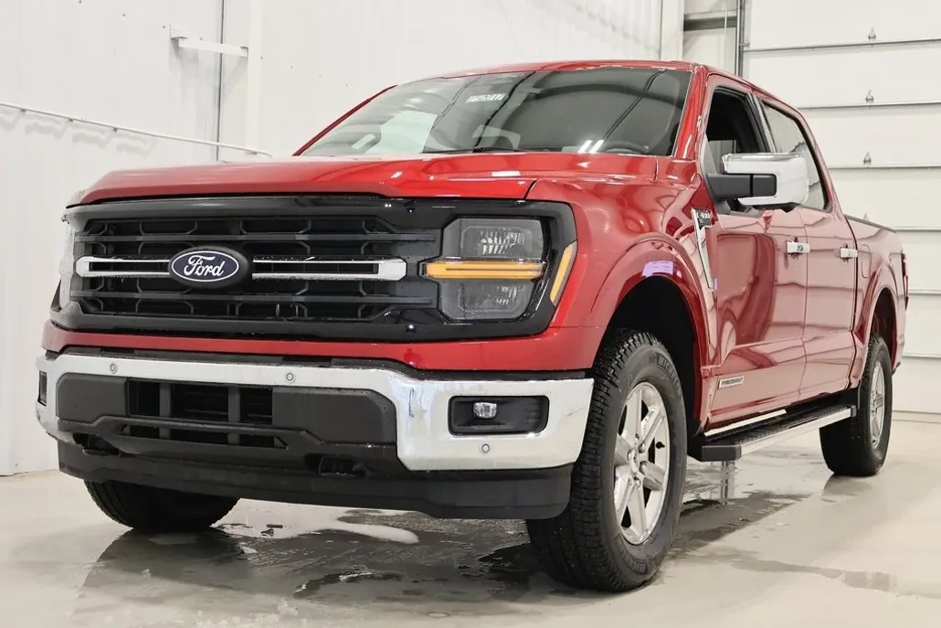 2025 Ford F-150 XLT photo 1