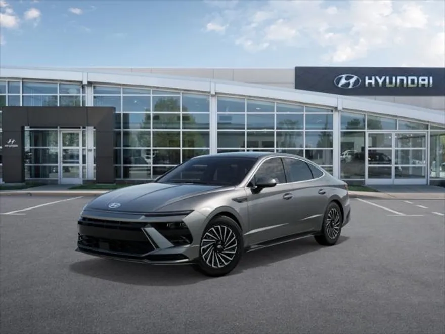 2025 Hyundai Sonata Hybrid SEL photo 1