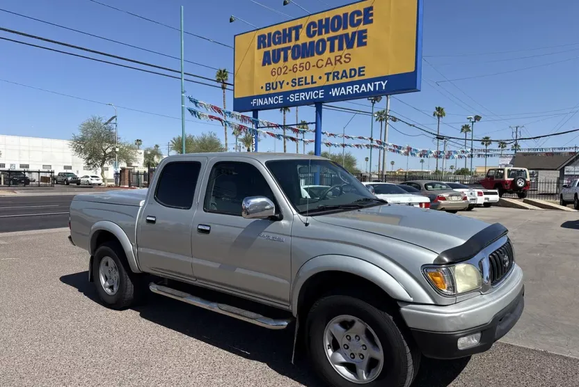 2004 Toyota Tacoma PreRunner V6 photo 1