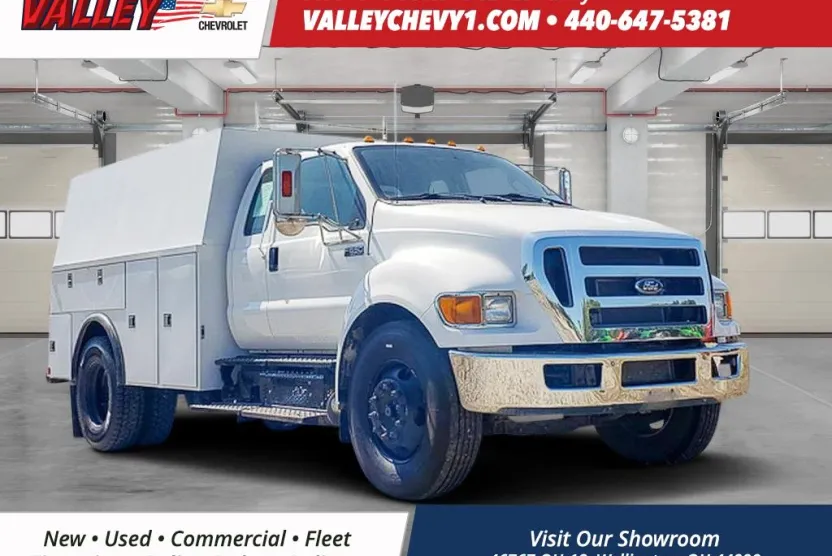 2013 Ford F-650 SuperCab XL photo 1