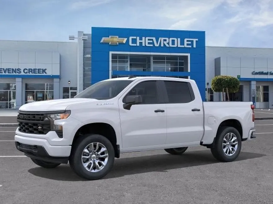 2026 Chevrolet Silverado 1500 Custom photo 1