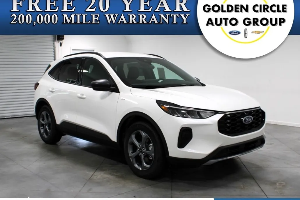 2025 Ford Escape ST-Line photo 1