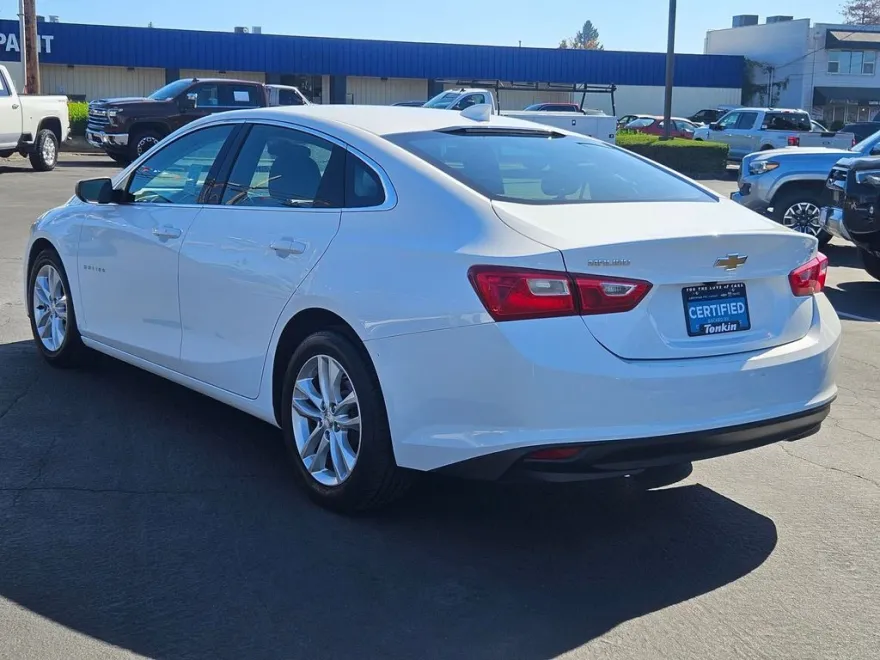 2023 Chevrolet Malibu 1LT photo 1