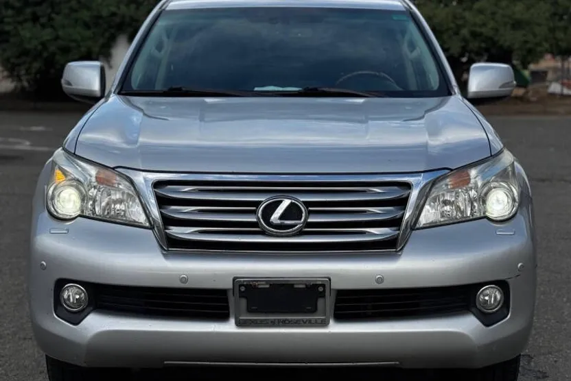 2010 Lexus GX 460 Premium photo 1