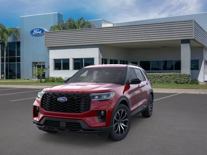 2025 Ford Explorer ST-Line photo 1