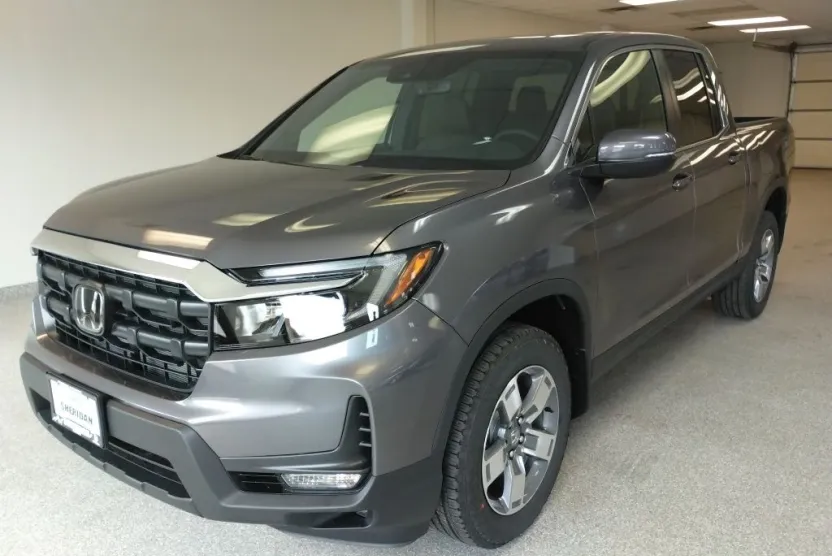 2025 Honda Ridgeline RTL photo 1
