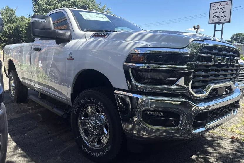 2025 Ram 3500 Tradesman photo 1