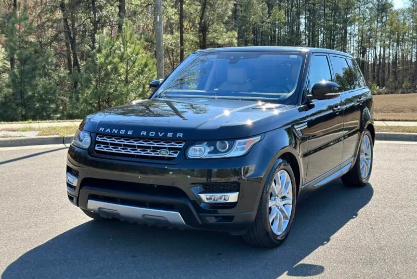 2017 Land Rover Range Rover Sport HSE photo 1
