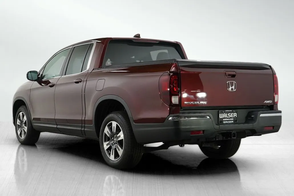 2017 Honda Ridgeline RTL-T photo 1
