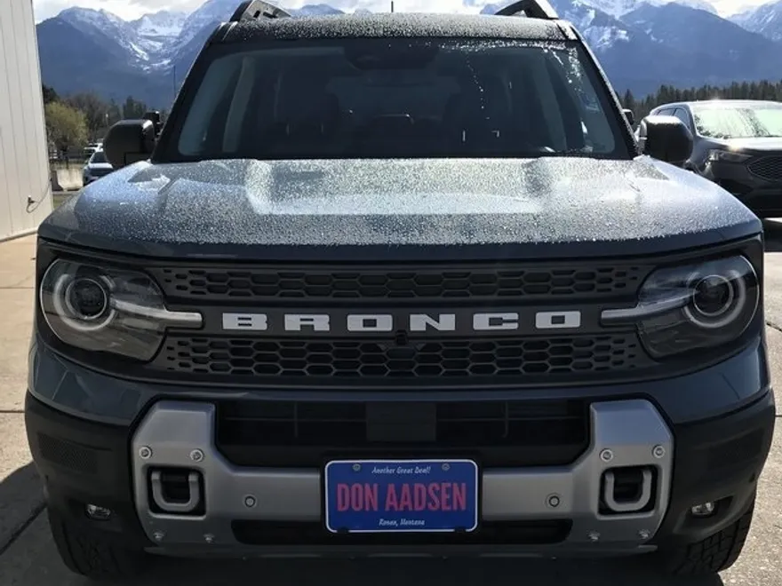 2025 Ford Bronco Sport Badlands photo 2