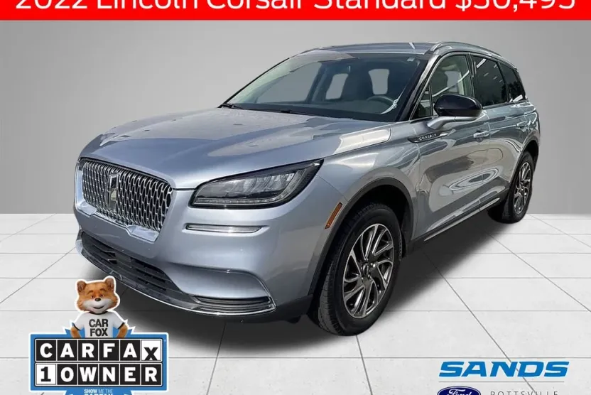 2022 Lincoln Corsair Standard photo 1