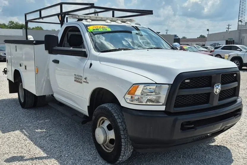 2016 Ram 3500 Tradesman SLT photo 1