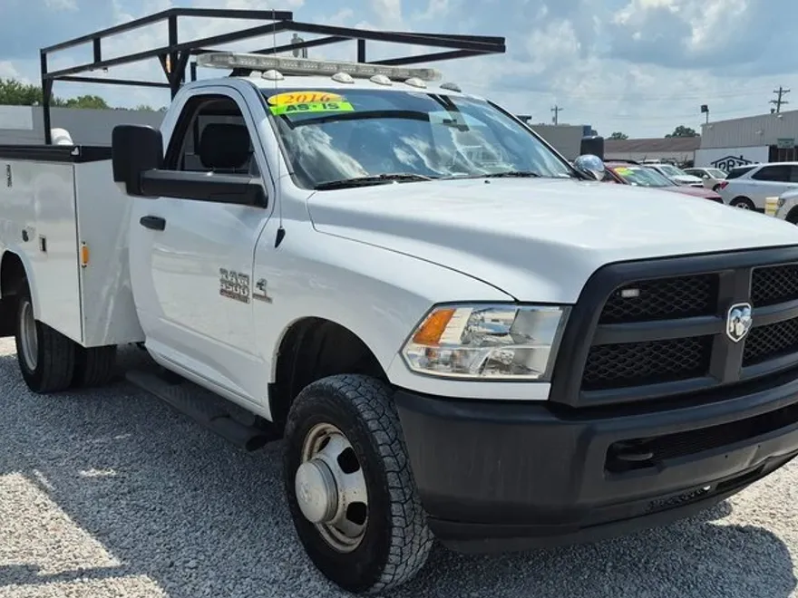 2016 Ram 3500 Tradesman SLT photo 1