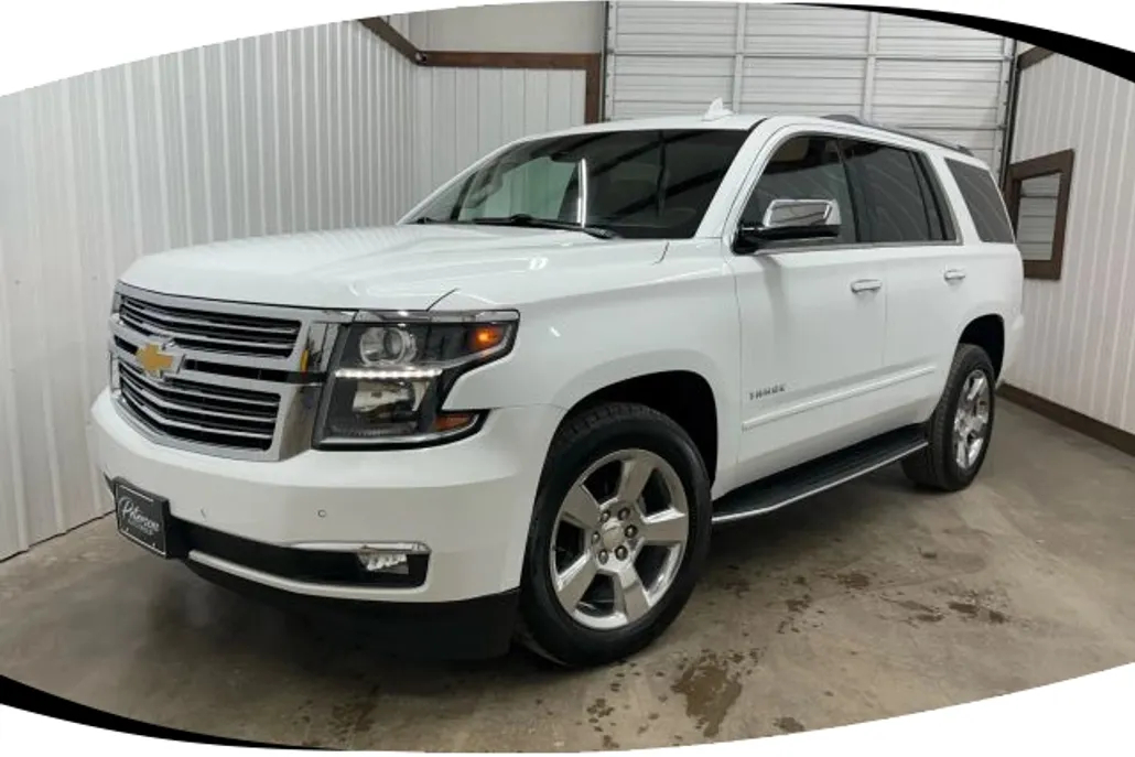 2017 Chevrolet Tahoe Premier photo 1