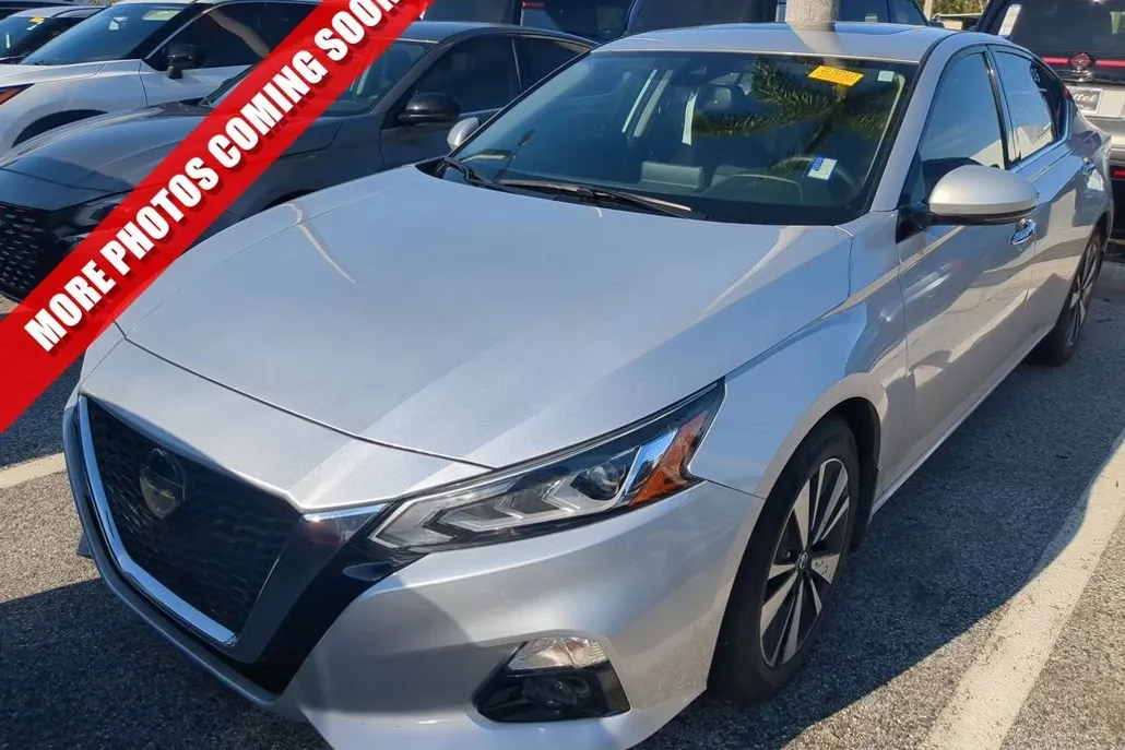 2019 Nissan Altima 2.5 SV photo 1