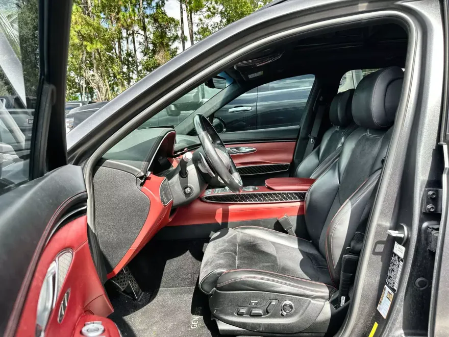 2022 Genesis GV70 3.5T Sport photo 1