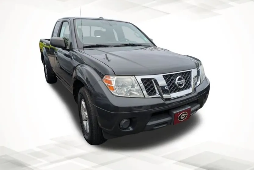 2013 Nissan Frontier SV photo 1