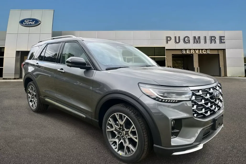 2025 Ford Explorer Platinum photo 1