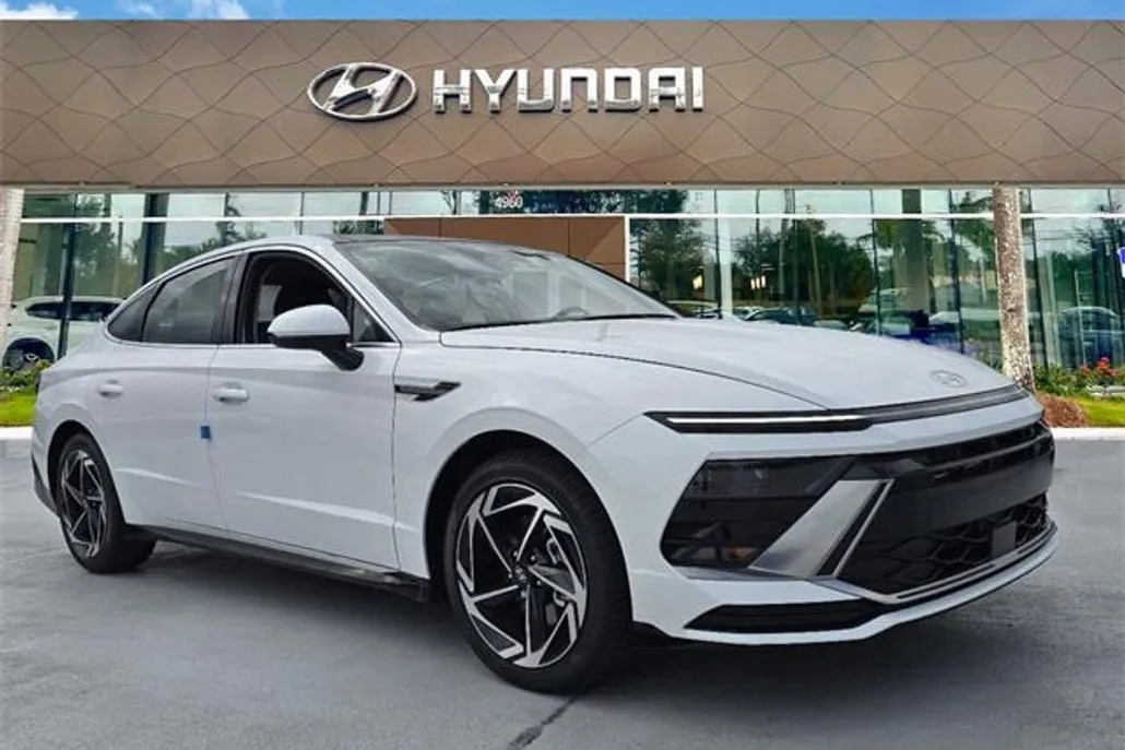2025 Hyundai Sonata SEL Convenience photo 1