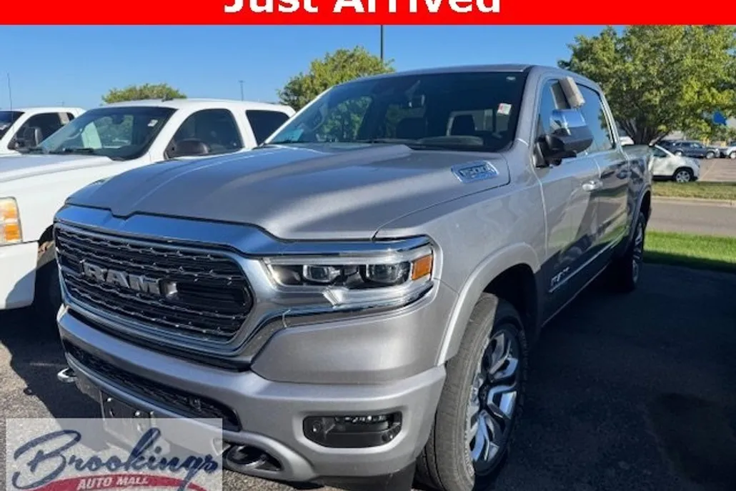 2024 Ram 1500 Limited photo 1