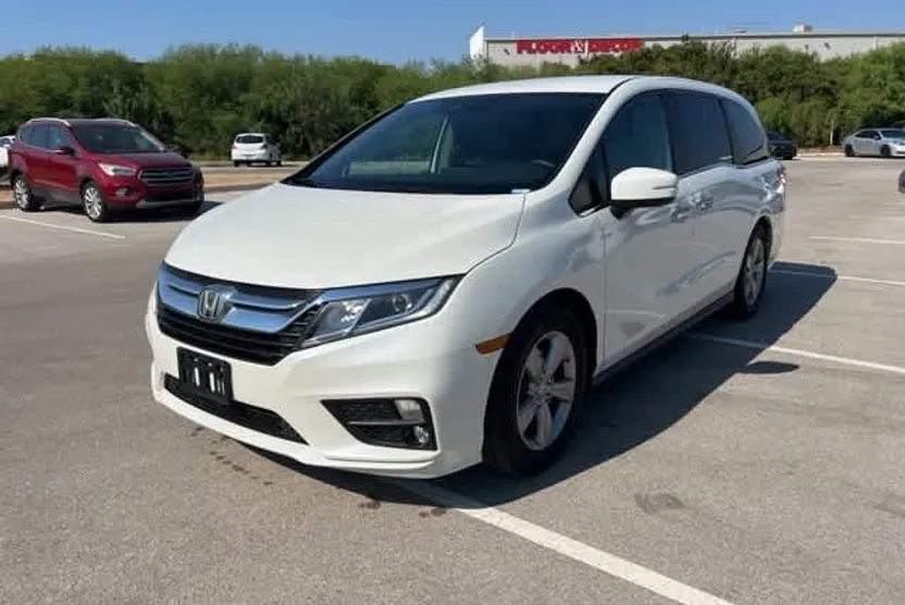 2018 Honda Odyssey EX photo 1