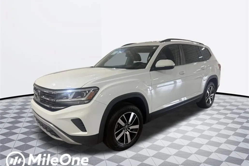 2022 Volkswagen Atlas SE photo 1