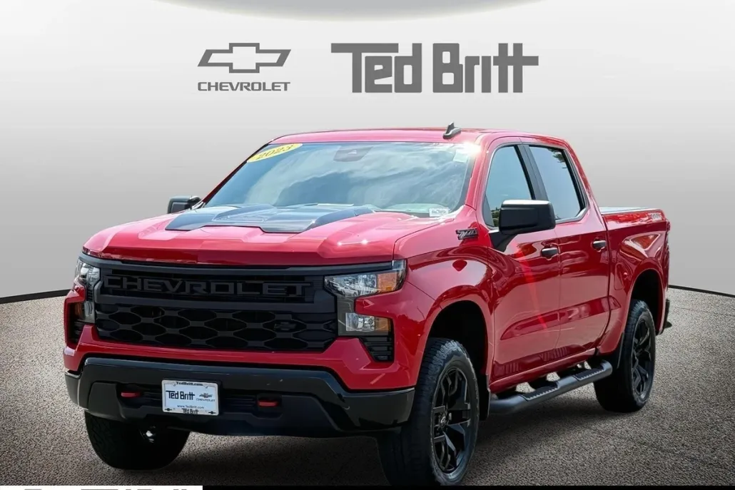 2023 Chevrolet Silverado 1500 Custom Trail Boss photo 1