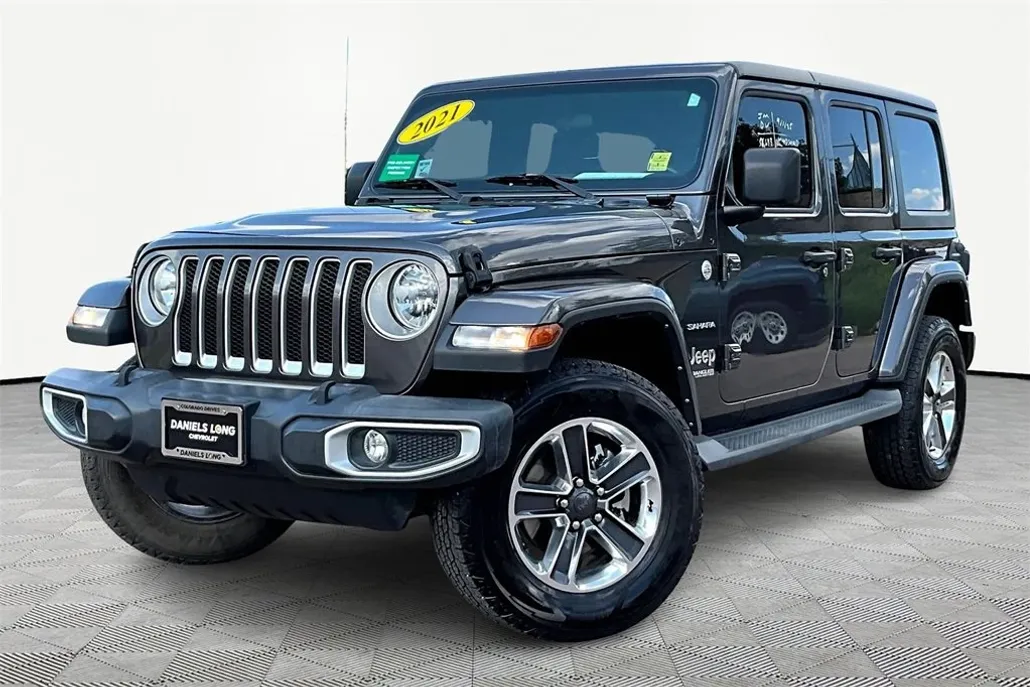 2021 Jeep Wrangler Unlimited Sahara photo 1