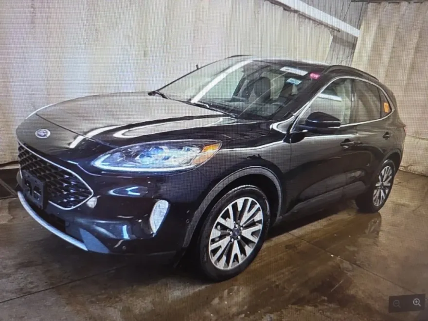 2020 Ford Escape Titanium photo 1