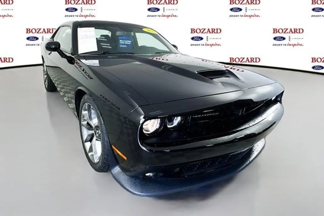 2022 Dodge Challenger GT photo 1