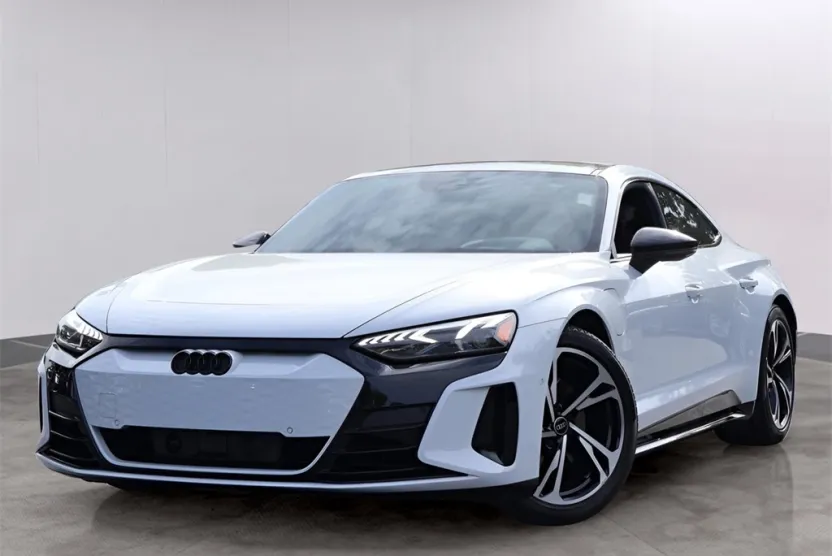 2023 Audi e-tron GT Prestige photo 1
