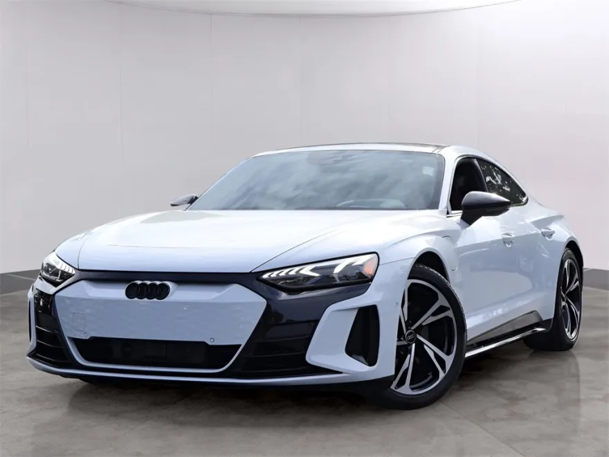 2023 Audi e-tron GT Prestige photo 1