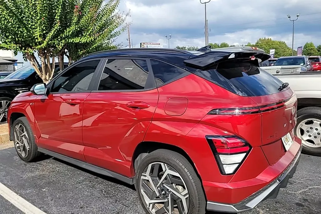 2024 Hyundai Kona N Line photo 1