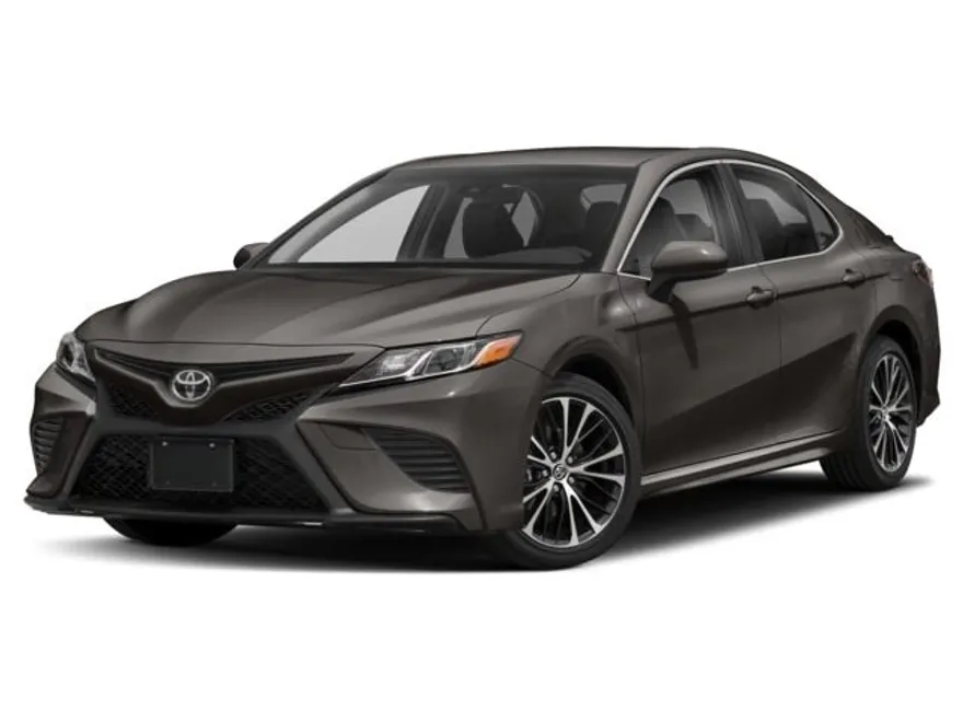 2018 Toyota Camry SE photo 1