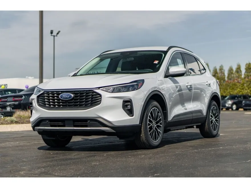 2025 Ford Escape photo 1