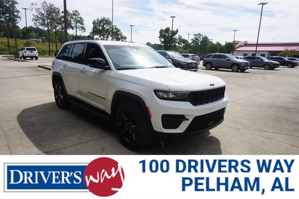 2023 Jeep Grand Cherokee Altitude photo 1