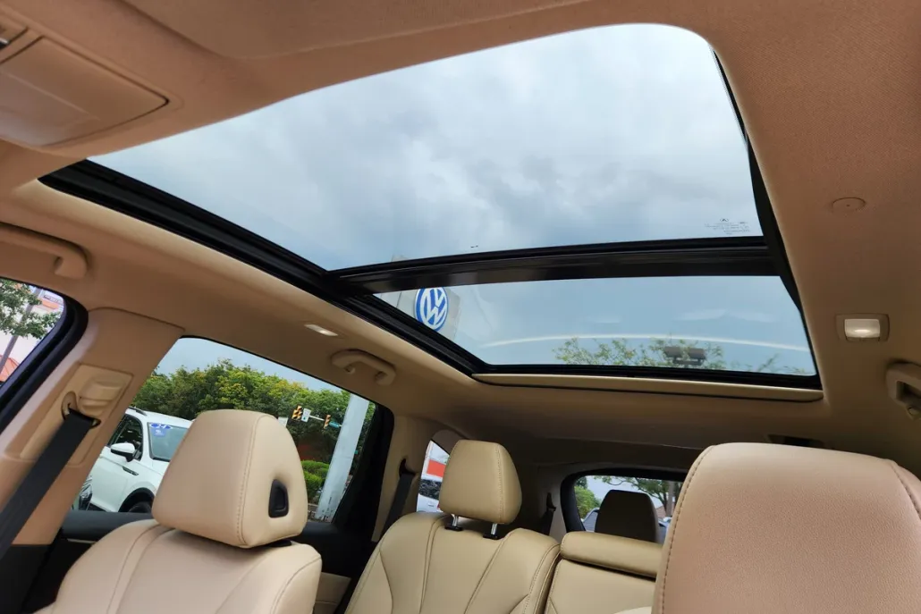 2023 Acura MDX Base photo 1