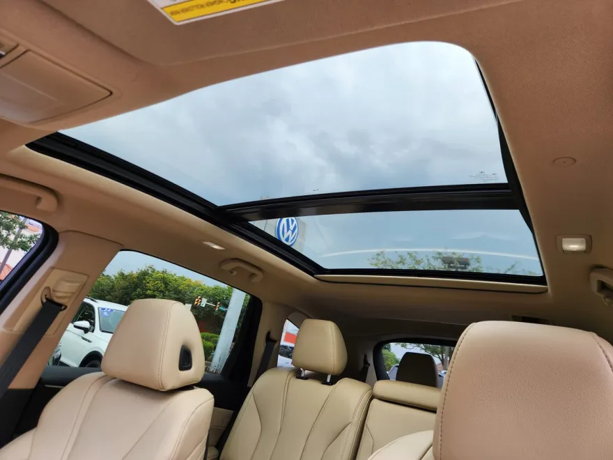 2023 Acura MDX Base photo 1