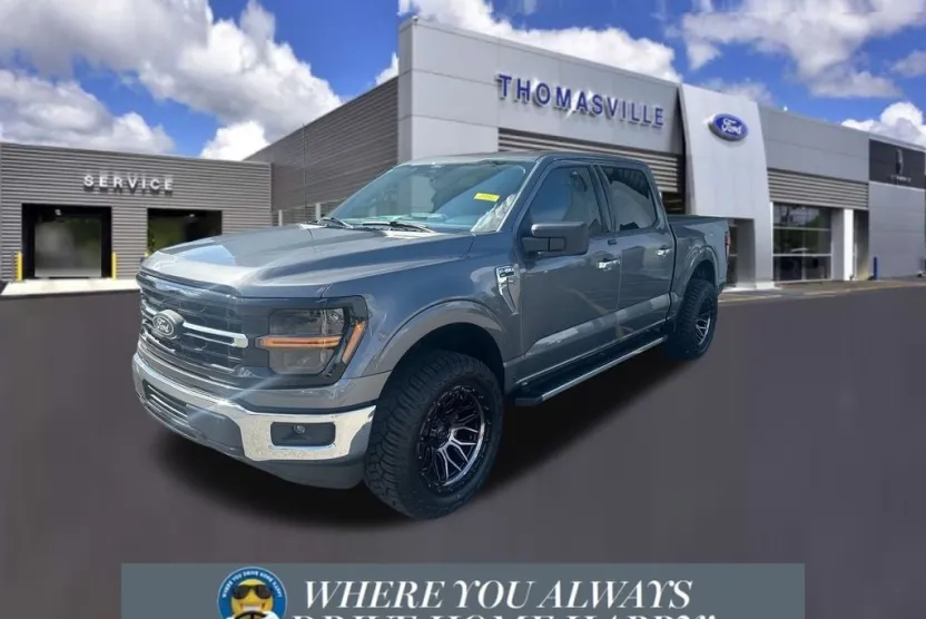 2025 Ford F-150 XLT photo 1
