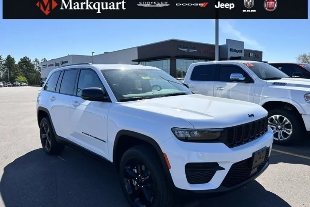 2025 Jeep Grand Cherokee Altitude photo 1